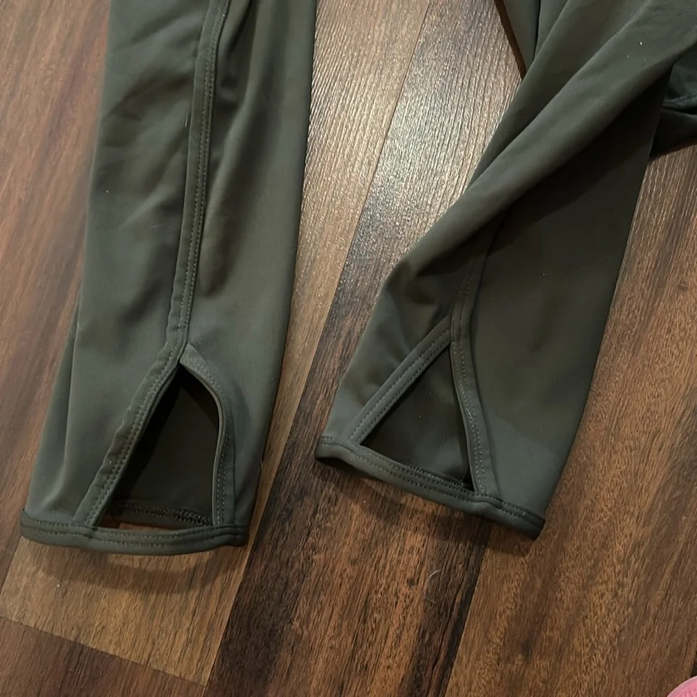 Nike Army Green Crossbody Mid Rise Waist Leggings Size Lg Workout, Activewear - Picture 6 of 11